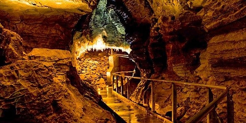 Your India Trip Won't Complete without Visiting these Beautiful Caves